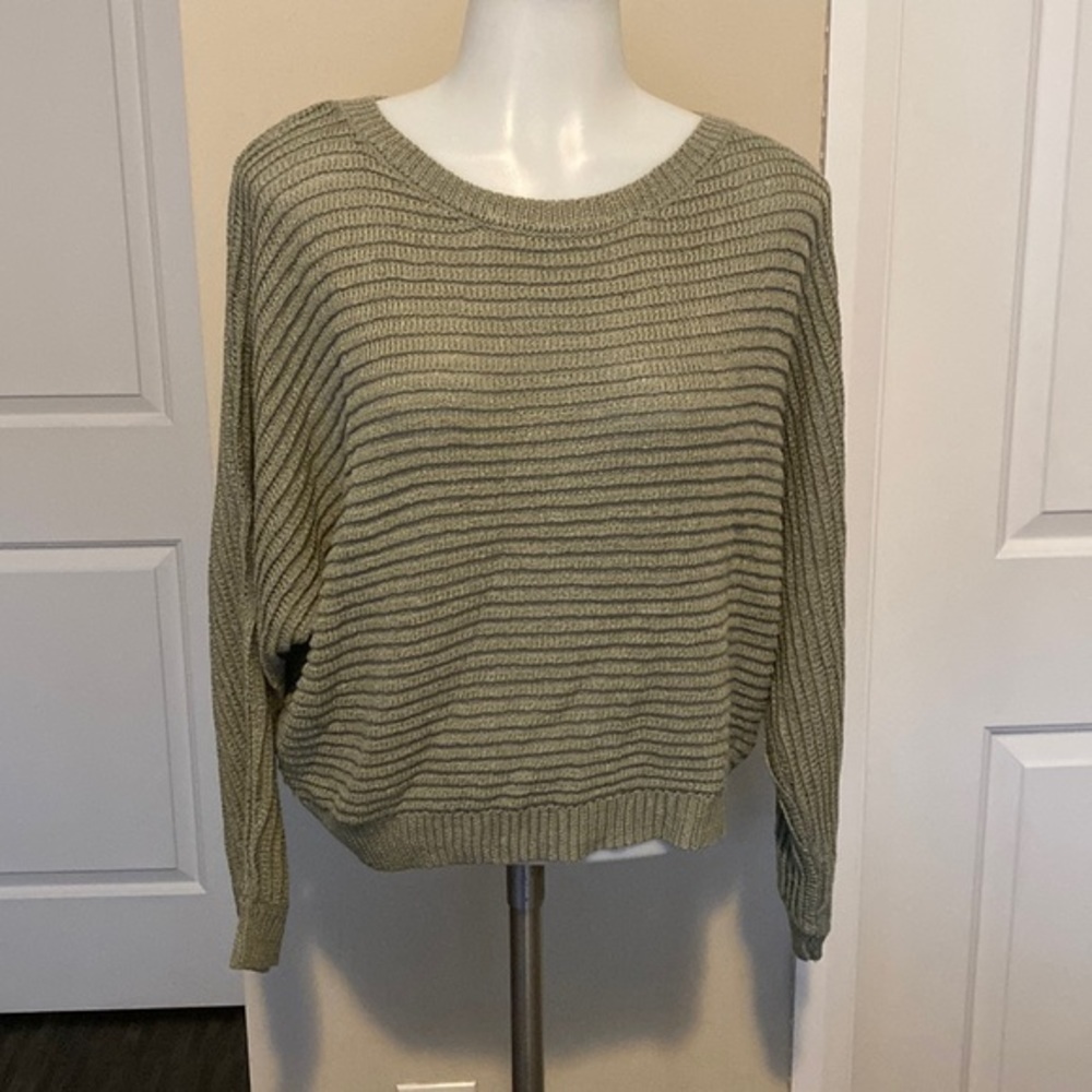 NWT! Moon & Madison Green Lounge Sweater